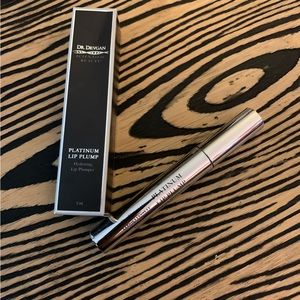 Dr Devgan Platinum Lip Plump